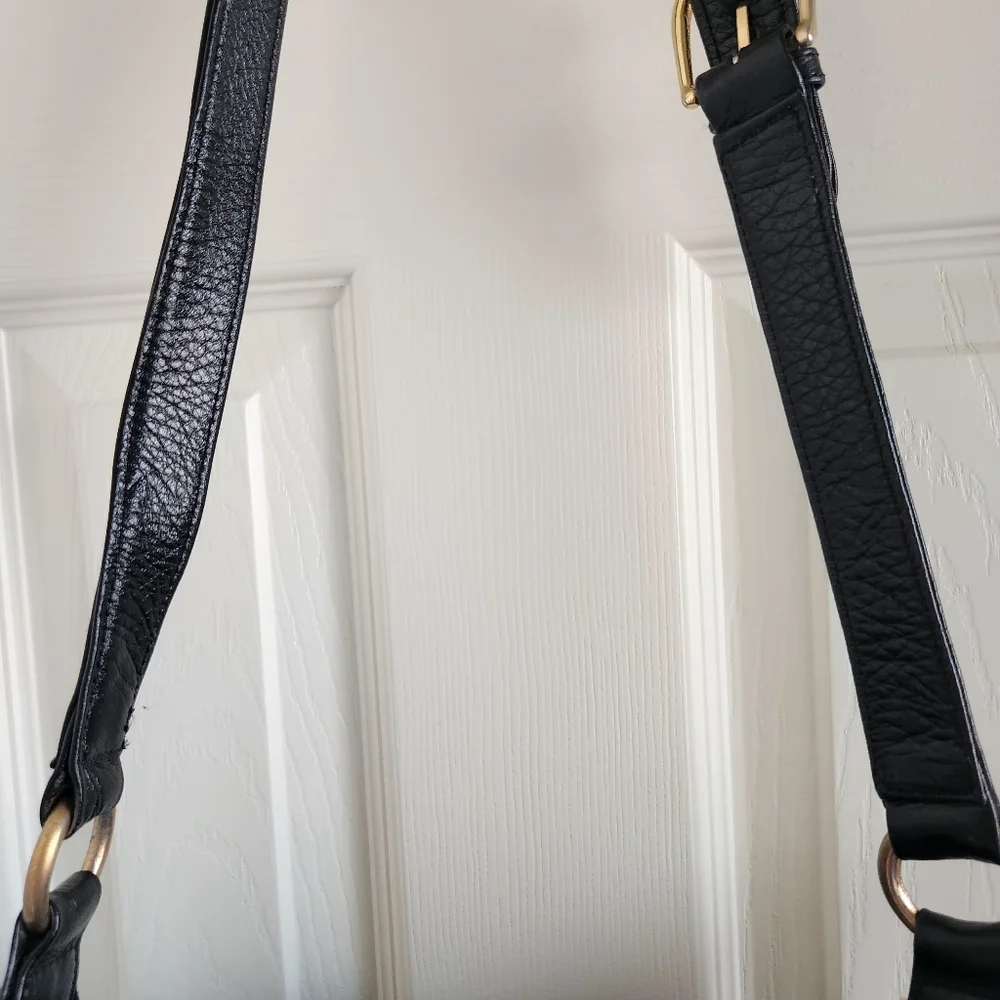 Ginnie Johansen Inc. outside bag
